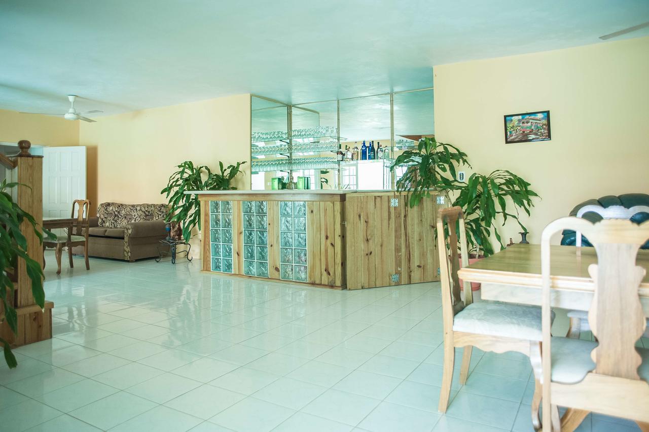 Diamond Villa Guest House มอนเทโกเบย์ ภายนอก รูปภาพ
