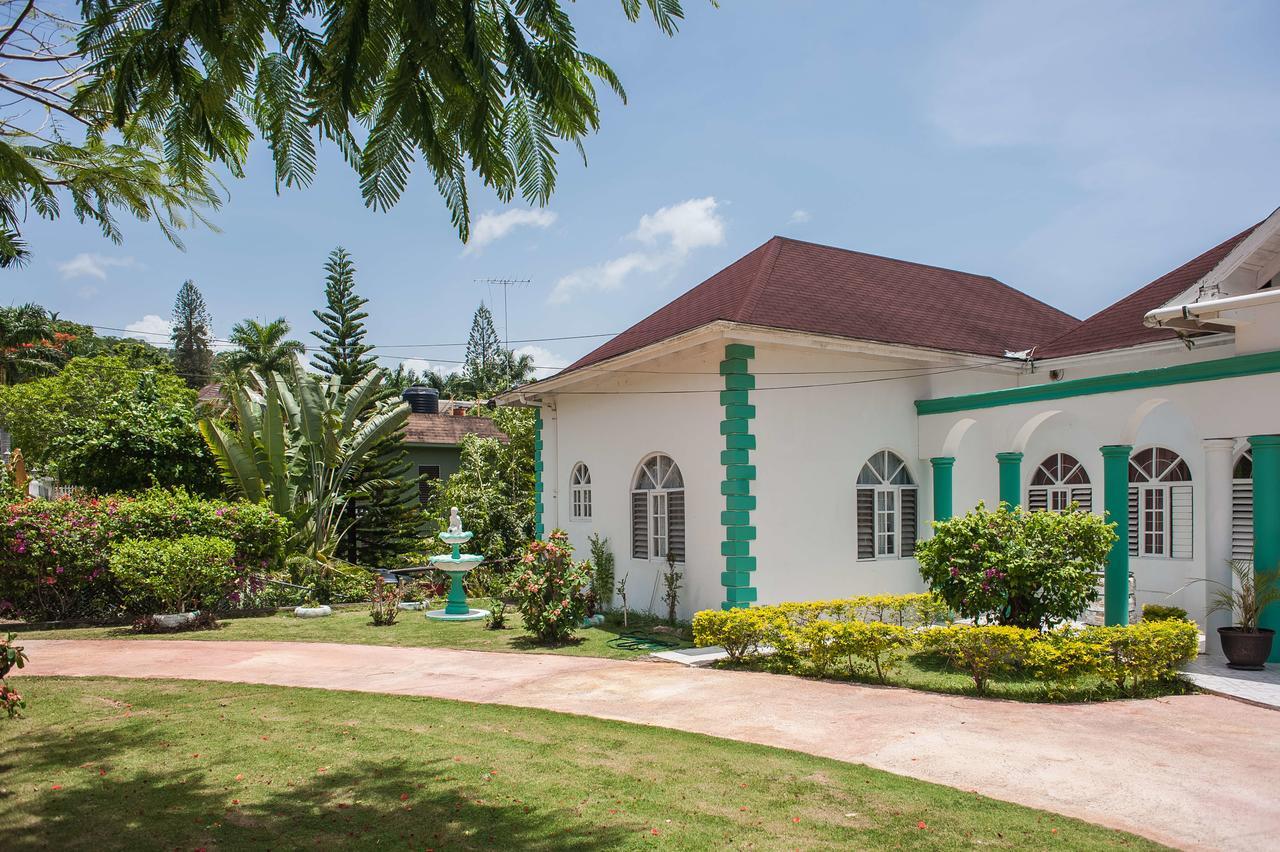 Diamond Villa Guest House มอนเทโกเบย์ ภายนอก รูปภาพ