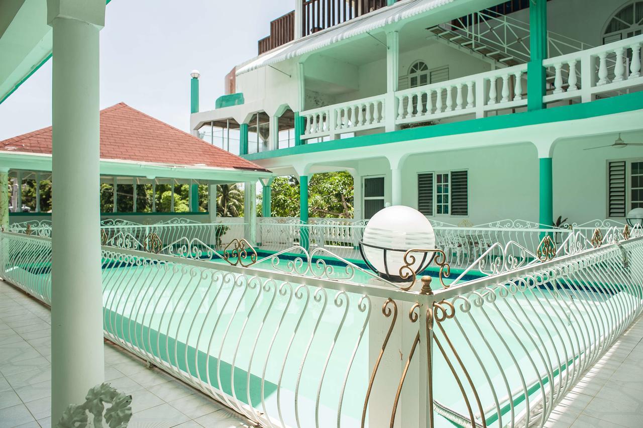Diamond Villa Guest House มอนเทโกเบย์ ภายนอก รูปภาพ