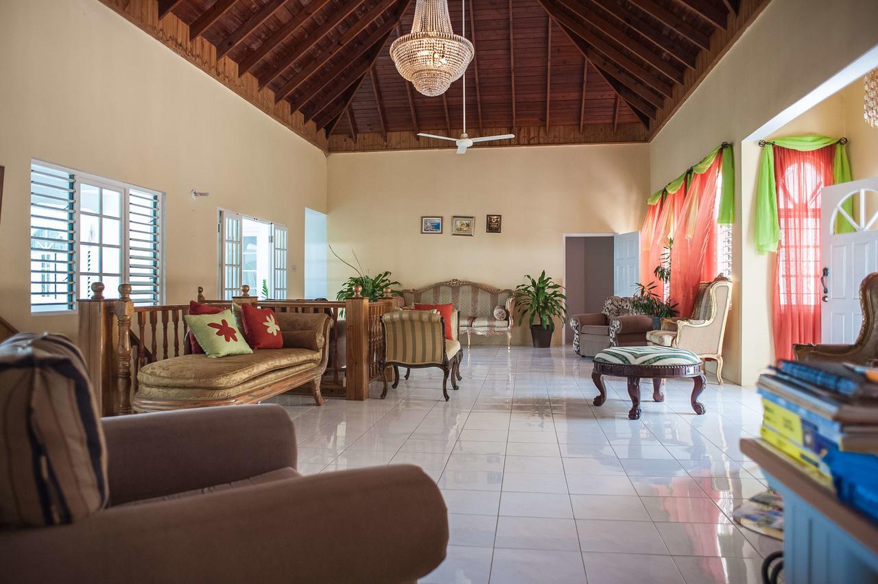 Diamond Villa Guest House มอนเทโกเบย์ ภายนอก รูปภาพ