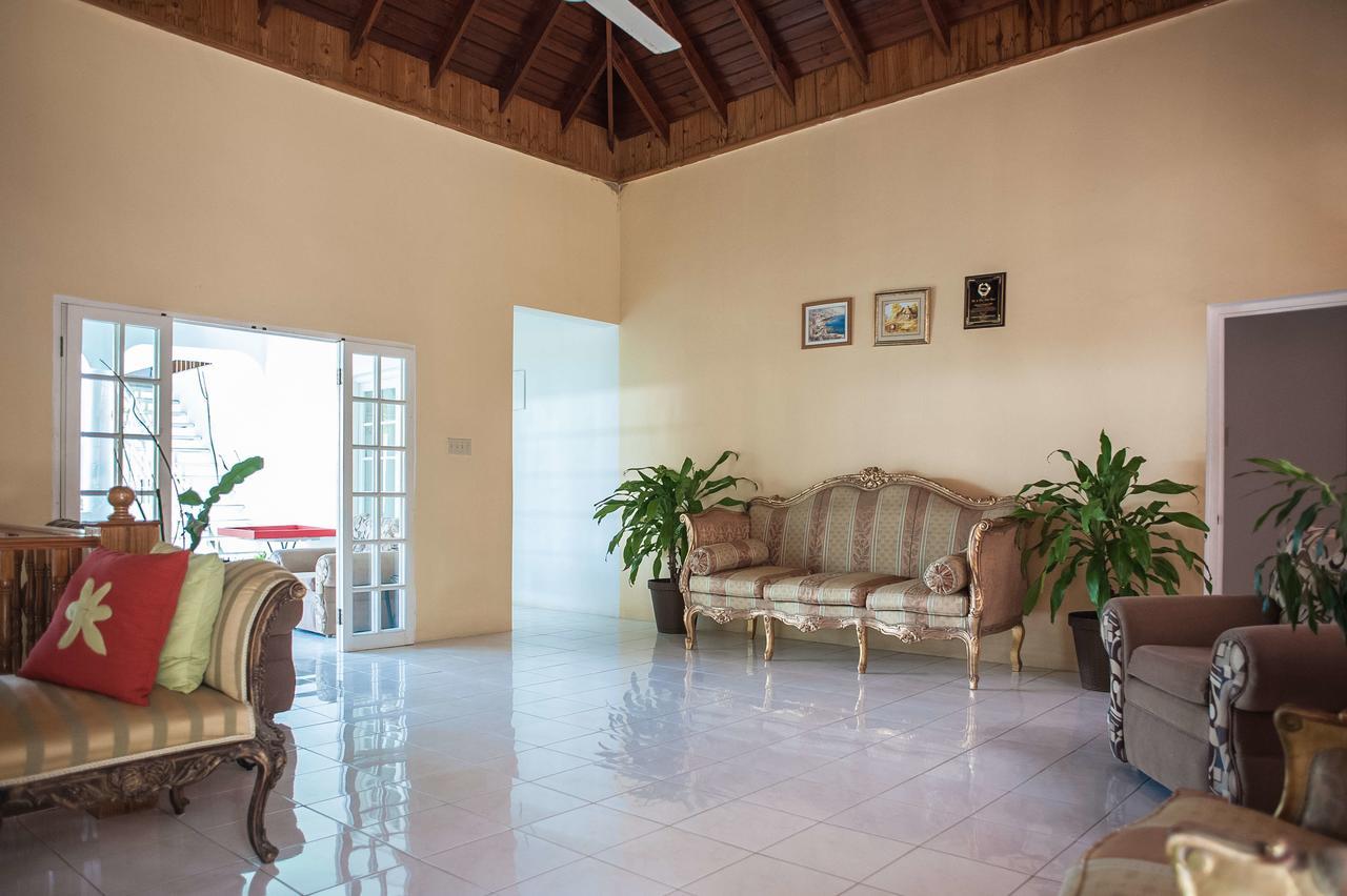 Diamond Villa Guest House มอนเทโกเบย์ ภายนอก รูปภาพ