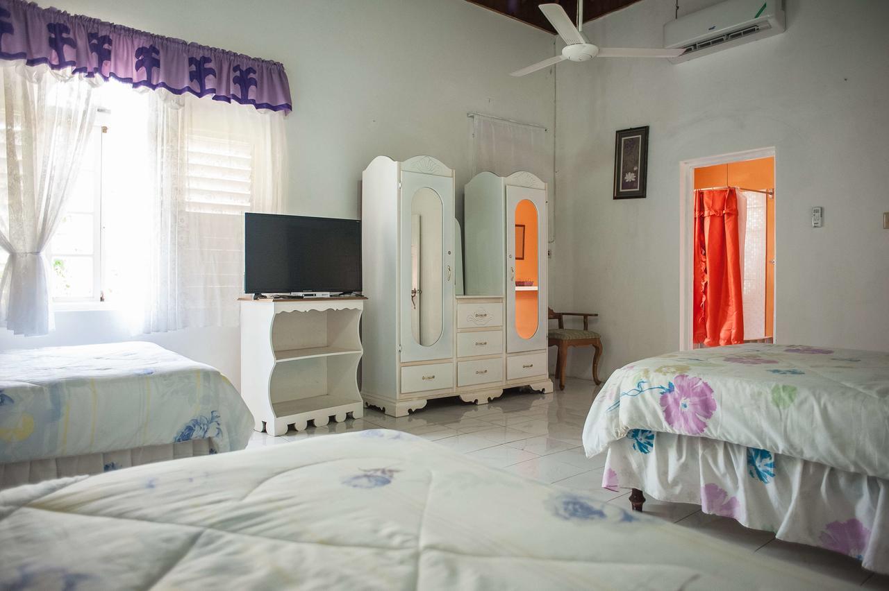 Diamond Villa Guest House มอนเทโกเบย์ ภายนอก รูปภาพ