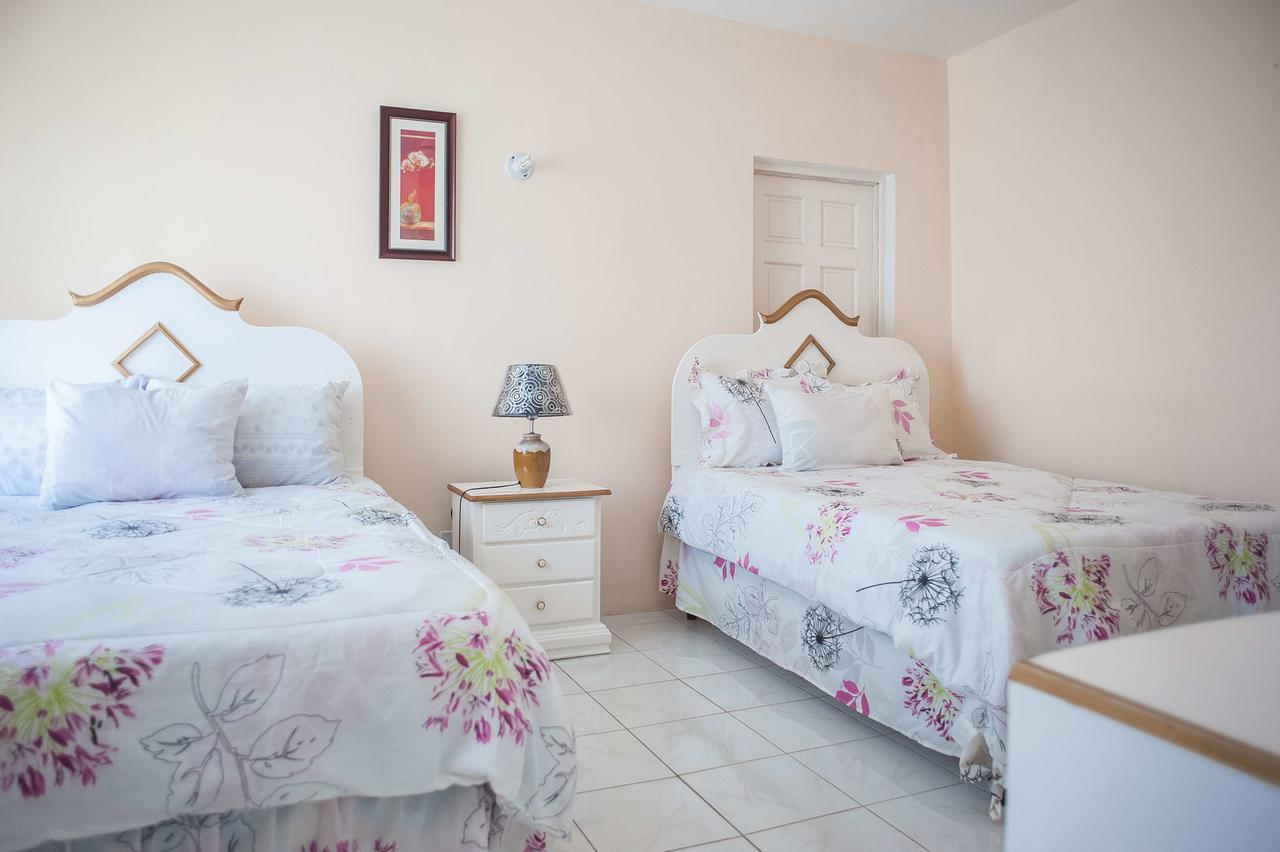 Diamond Villa Guest House มอนเทโกเบย์ ภายนอก รูปภาพ